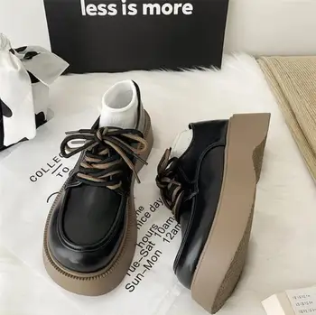 2023 Женские туфли на танкетке в готическом стиле, черные, белые кожаные туфли на плоской платформе, модные туфли на шнуровке в стиле Харадзюку
